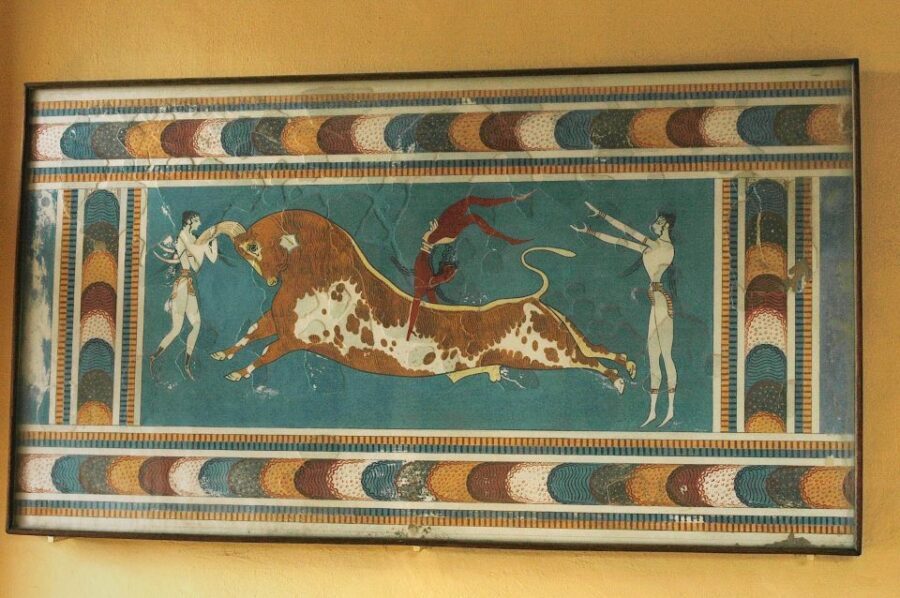 Knossos Palace Skip-the-Line Ticket & Private Guided Tour - The Neolithic-to-Minoan Story: How the Tour Frames Knossos