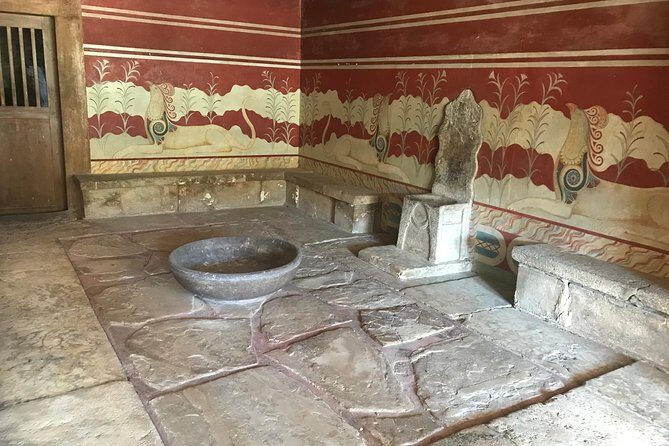 Knossos Palace Tour with Transfer & Skip-the-Line Entry Ticket - What you’ll want to notice at Knossos (beyond the headlines)
