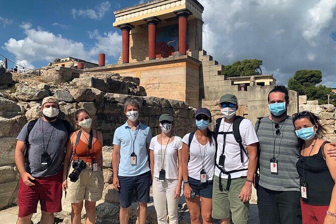 Labyrinth of Knossos Skip-the-Line Ticket with Tour Guide - Small group size, headsets, and photo timing