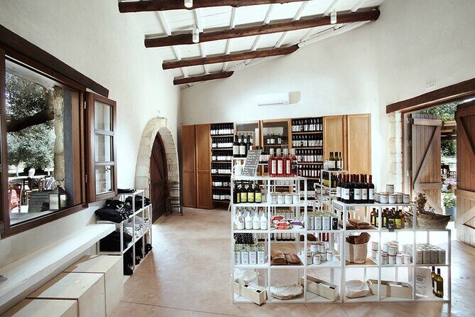 Manousakis Winery Shuttle Service Tour and Taste - Key highlights worth your time