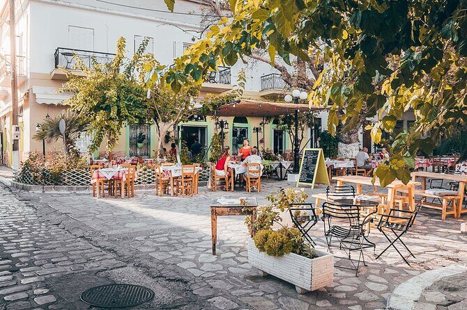 Mythical Escape: Zeus Cave & Knossos Palace with Lassithi Plateau from Heraklion - Private Pickup and a Chauffeured Vehicle That Makes the Day Easier
