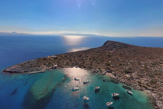 Private Luxury Sailing Trips to Dia Island - The 6-hour flow: sailing out, anchoring at St. George’s Bay, and heading back