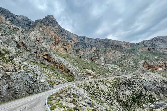 Private South Crete Full-Day Tour-Spili, Kourtaliotiko & Preveli - Preveli Monastery: quiet church time above the Libyan Sea