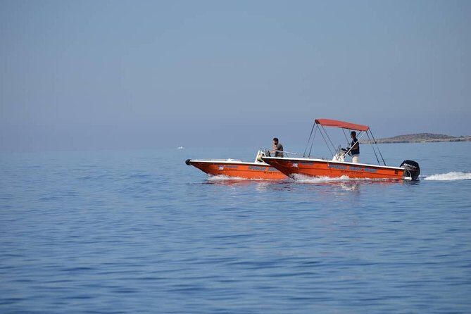 RENT A BOAT 5,5m - 30hp LICENSE FREE Chora Sfakion, Sfakia - License-Free 30hp Boats: Freedom Without the Paperwork