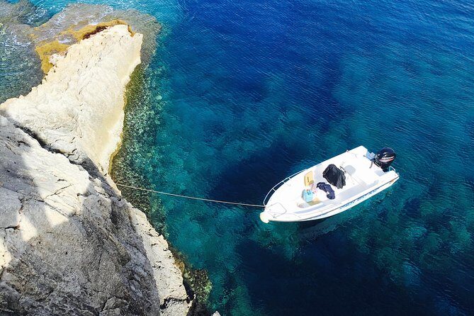 RENT A BOAT 5,5m - 30hp LICENSE FREE Chora Sfakion, Sfakia - Tips for Mooring and First-Time Boat Confidence