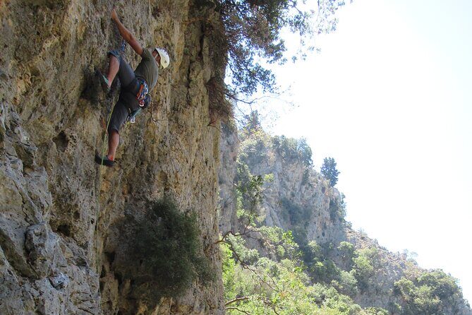 Rock Climbing with a Guide in Chania Therisos Gorge - Meeting in Mournies and the 15–20 Minute Safety Brief