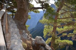 Samariá Gorge Hike: Day Excursion from Chania - The coach and pickup: smooth start, tight seating possible