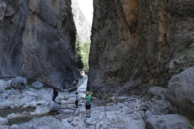 Samaria Gorge Trek: Full-Day Excursion from Rethymno with Guide - Key Things That Make This Samaria Gorge Trip Work