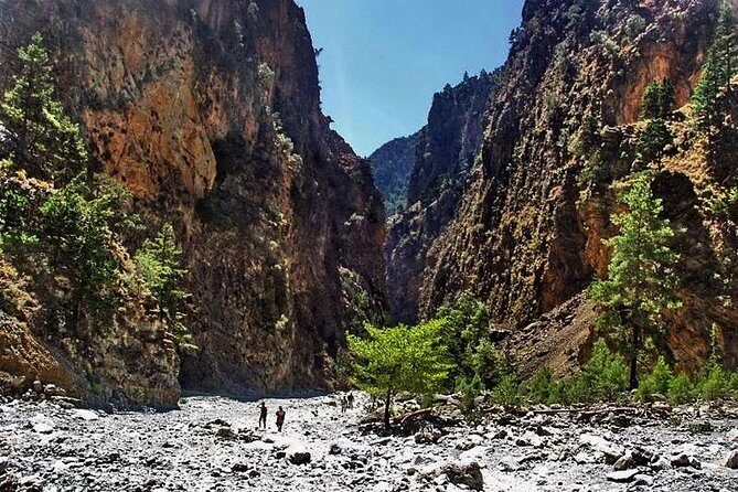 Samaria Gorge Trek: Full-Day Excursion from Rethymno with Guide - Why Samaria Gorge Still Feels Worth the Effort