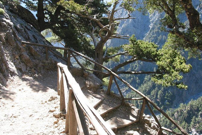 Samaria Gorge Trek: Full-Day Excursion from Rethymno with Guide - Pickup From Rethymno: Getting There Without Wasting Your Day