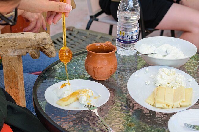 The 7 Villages of Apokoronas Tour – Explore East Chania Mainland - Stop 5: Fres lunch at a traditional kafeneio