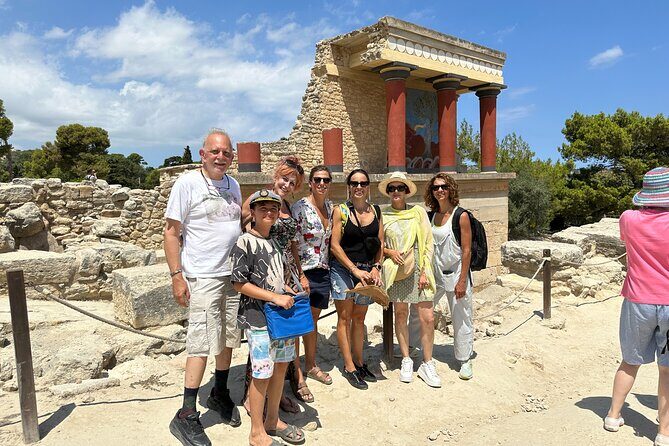 The Palace of Knossos with Skip-the-Line Ticket - Meeting at WeGuide.gr and Beating the Chaos at the Entrance