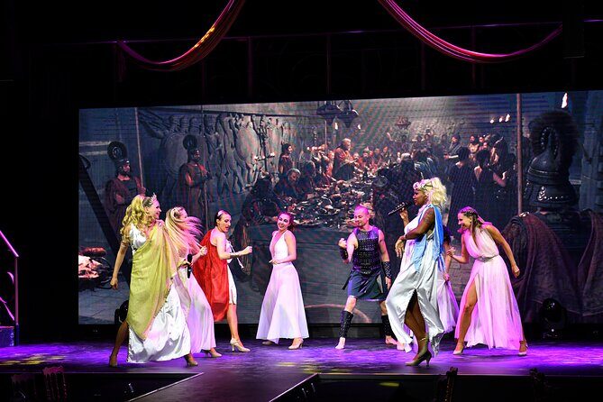 Troy Dinner-Show - Transfers, timing, and the end-of-night reality check