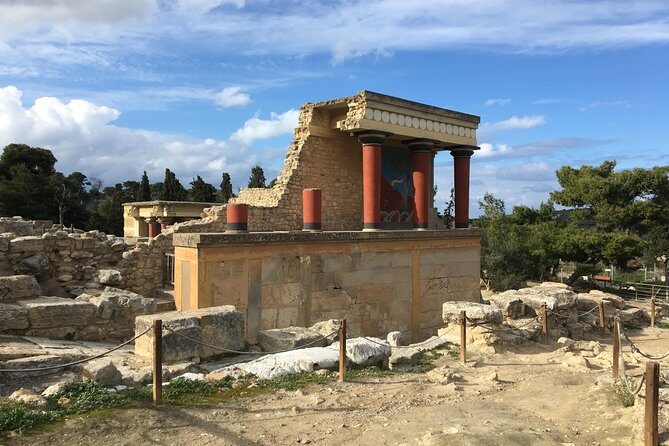 WeGuide Knossos palace - What the 1.5-hour visit is really like at Knossos