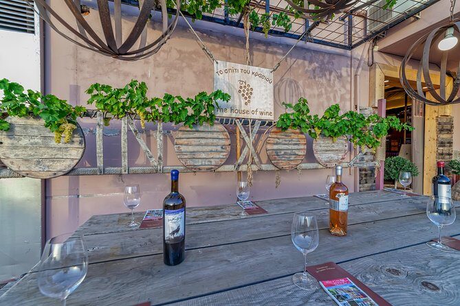 Wine Tasting in Rethymno - The blind tasting game: fun learning, not a prank